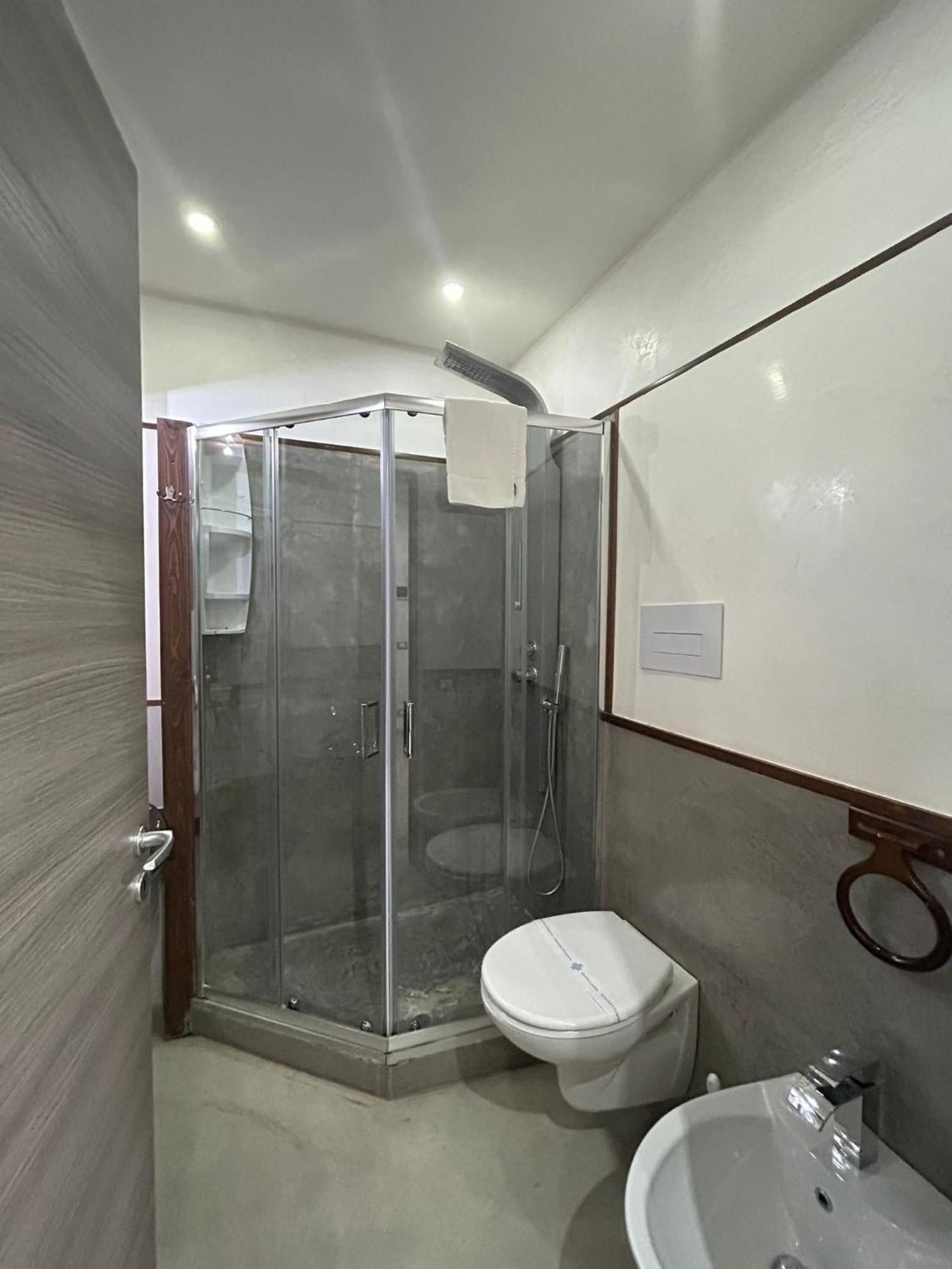 Residence Villa Rosa Dei Venti ชีนิซี ภายนอก รูปภาพ