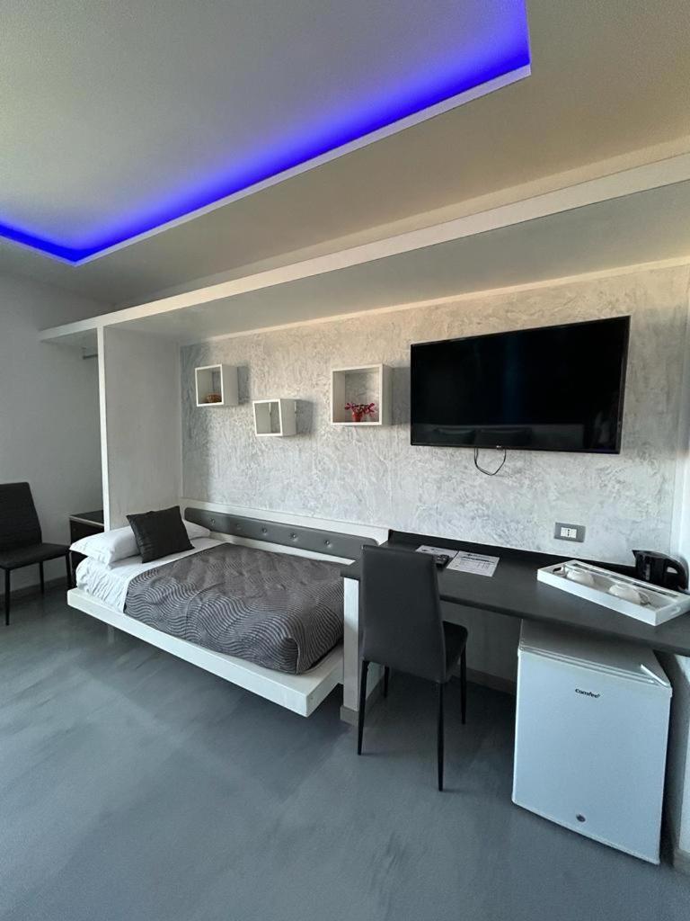 Residence Villa Rosa Dei Venti ชีนิซี ภายนอก รูปภาพ
